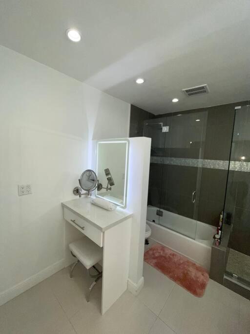 Modern Miami Oversized 3 Bedroom In Central Location Exterior foto